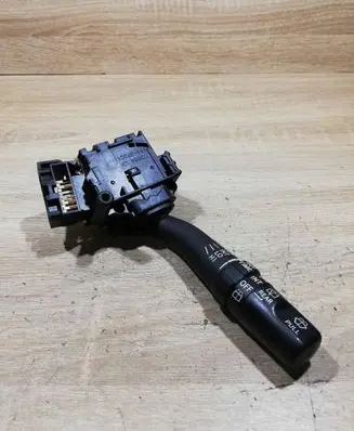 Toyota Avensis T250 Wiper control stalk 8465205150
