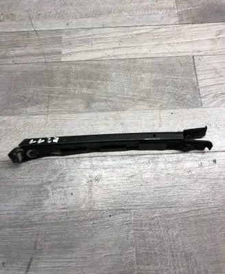 Mercedes-Benz E W211 Front bumper mounting bracket A2118801214
