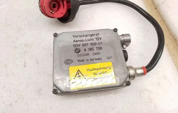 BMW X5 E53 Headlight ballast module Xenon 5DV00776041 8386708