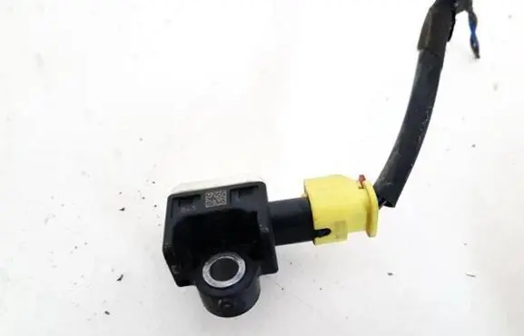 Volkswagen Cross Polo Airbag deployment crash/impact sensor 2H0959351 110518