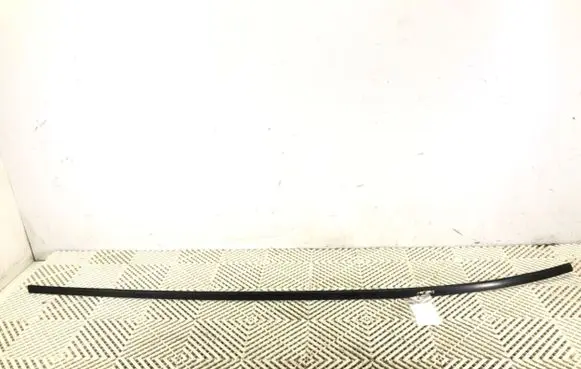 Roof trim bar molding cover