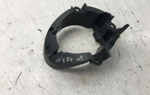 Toyota Avensis T270 Fog light bracket 5212705060 TSM5608G1