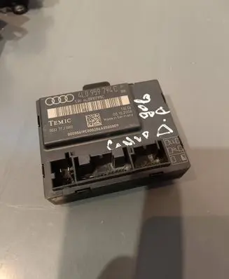 Audi Q7 4L Door control unit/module 4L0959794C 4L0910795C 0033TFJ0001