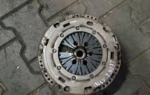 Seat Leon (1P) Dual mass flywheel 