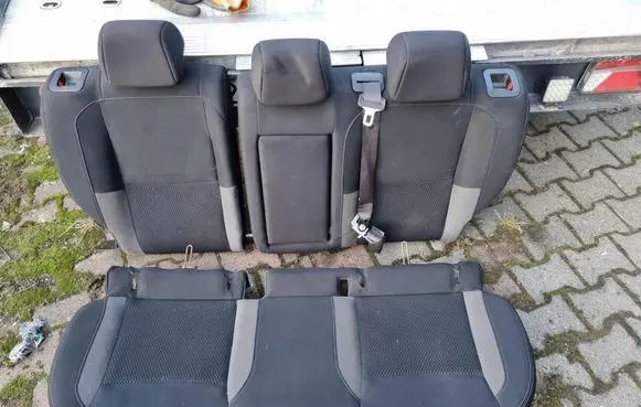 Rear seat