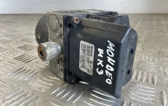 Ford Mondeo Mk III ABS Pump 1S712M110AE