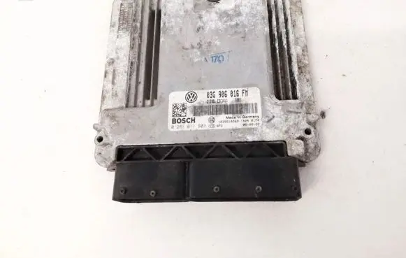 Volkswagen Jetta V Engine control unit/module 0281011903 03G906016FM