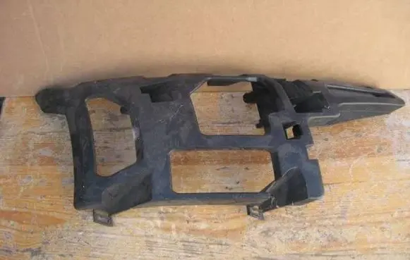 Ford Mondeo MK IV Front bumper mounting bracket