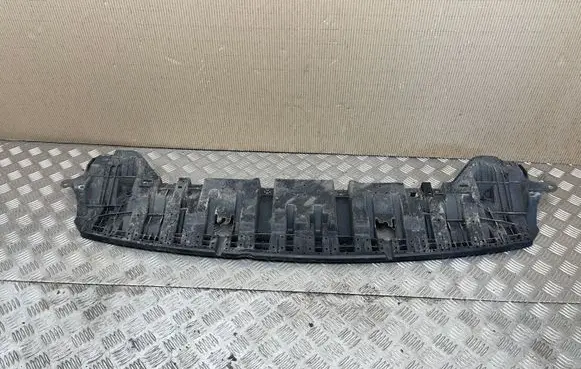 Front bumper skid plate/under tray