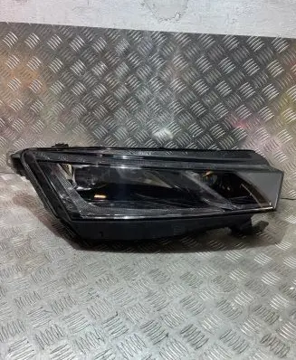 Skoda Octavia Mk4 Headlight/headlamp 5E4941016A