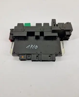 Mercedes-Benz S W220 Fuse module A0275454532