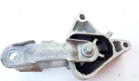 Mercedes-Benz A W176 Engine mount bracket A2462400809