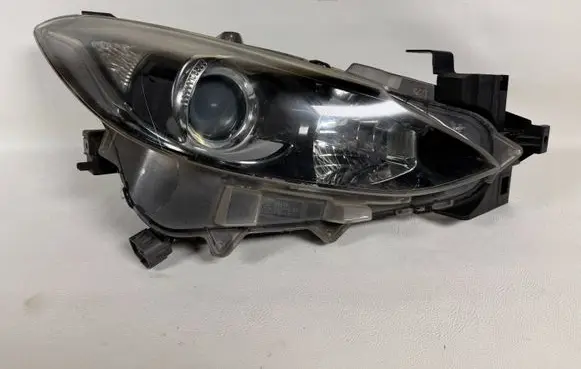 Mazda 3 III Headlight/headlamp BHR151030