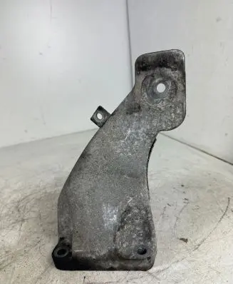 BMW 5 E60 E61 Engine mounting bracket 6777056 13807410 GNAC46000