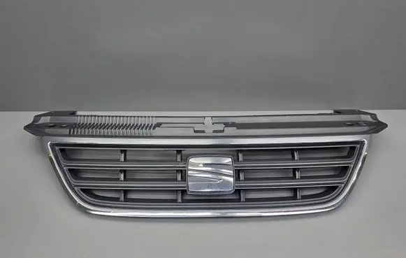 Seat Alhambra (Mk2) Front bumper upper radiator grill 7N5853653D 7N5853653