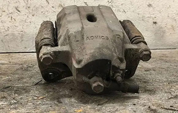 Toyota Prius (XW20) Front brake caliper