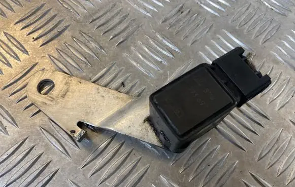 BMW 5 E60 E61 Headlight/headlamp level sensor 1093697
