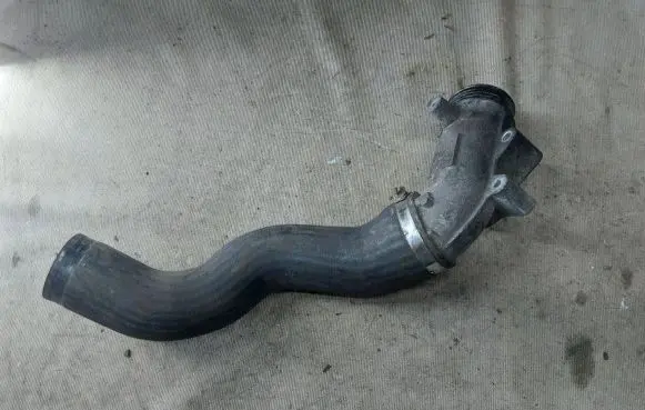 Volvo XC90 Intercooler hose/pipe 08631533