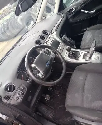 Ford Galaxy Dashboard