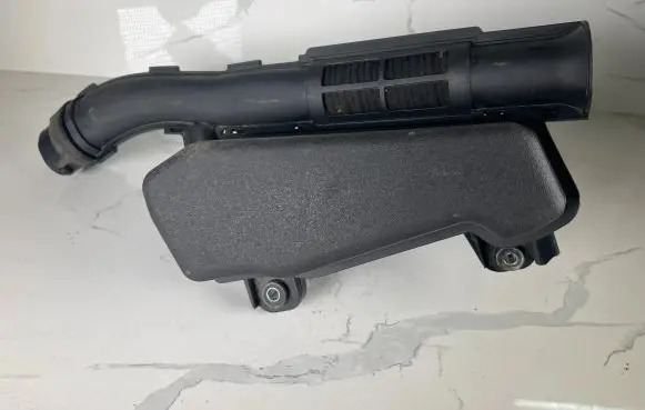Toyota Prius (XW30) Intake resonator 1775037070