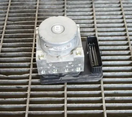 BMW X1 F48 F49 ABS Pump 6888042 6888043