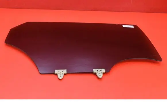 Nissan Qashqai Rear door window glass