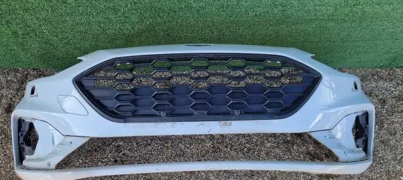 Ford Focus Front bumper JX7B-17757-Spmi JX7B-17757-S