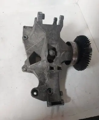 Volkswagen PASSAT B5 Engine mounting bracket 038903143M