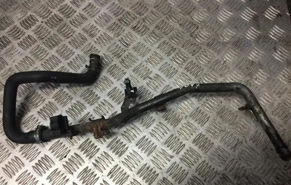 Nissan Almera N16 Engine coolant pipe/hose