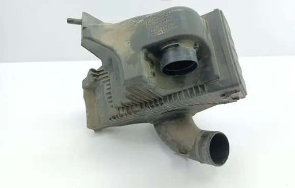 Nissan Micra Air filter box 8200398989