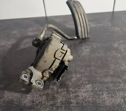 Renault Espace - Grand espace IV Accelerator throttle pedal 8200007512 6PV00811922