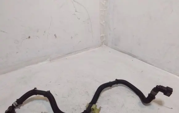 Nissan Qashqai+2 Fuel line/pipe/hose 