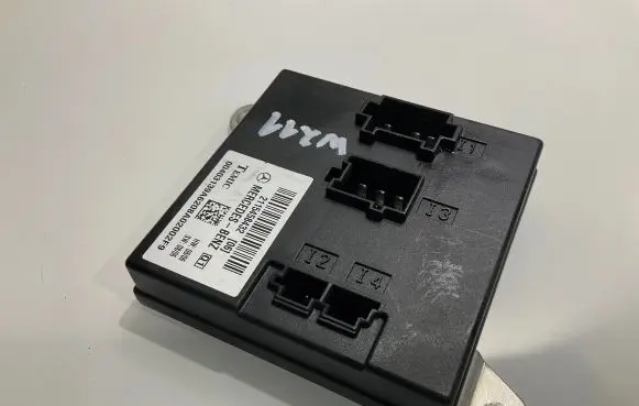 Mercedes-Benz E W211 Comfort/convenience module 2115458432 A2115458432