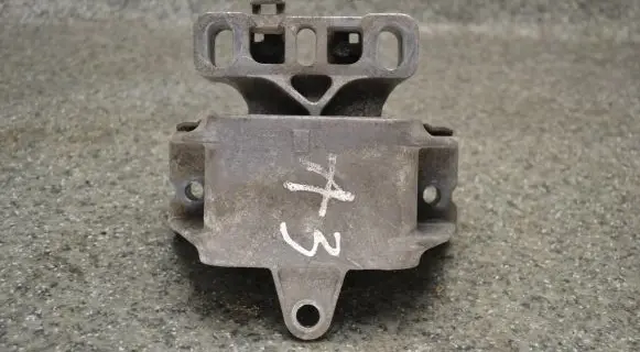 Audi A3 S3 8P Engine mount bracket 1J0199555