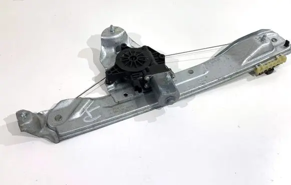Dacia Duster II Rear door window regulator with motor 827208597R