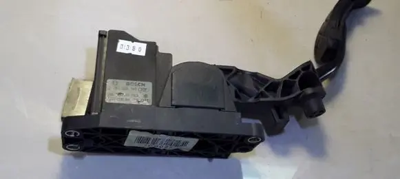 Skoda Octavia Mk1 (1U) Accelerator throttle pedal 1J2721503HDS 0281002346 292100833YB3