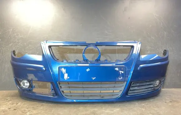 Volkswagen Polo IV 9N3 Front bumper 6Q0807221C