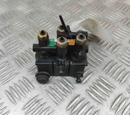 Land Rover Range Rover Sport L461 Air suspension control unit module (rear) M8E25B710 M8E25B710BB