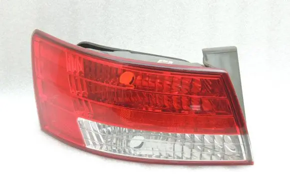 Hyundai Sonata Rear/tail lights 924013K010 924113K000