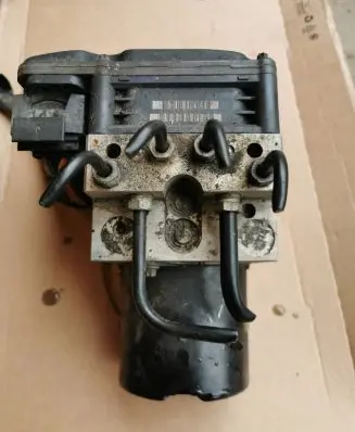 BMW 5 E60 E61 ABS Pump 6783362 6783360