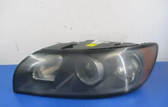 Volvo S40 Headlight/headlamp 30678898