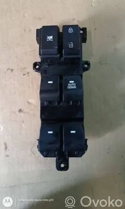 Hyundai Tucson TL Electric window control switch 93570D3171
