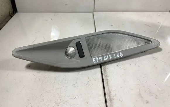 BMW 5 E39 Rear seat light 8363612