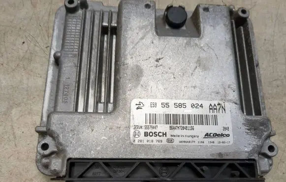 Opel Insignia A Engine control unit/module 55585024 0281018769 55579447