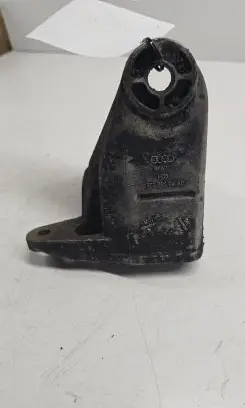 Audi A6 S6 C5 4B Gearbox mounting bracket 8D0399114AC