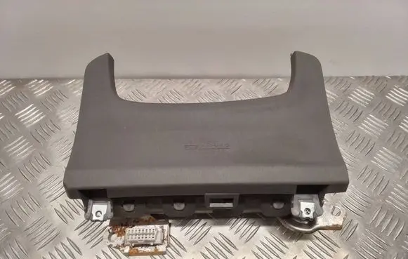 Toyota Prius (XW30) Knee airbag 
