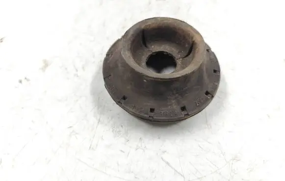 Volkswagen Golf III Coil spring mount 357412331A