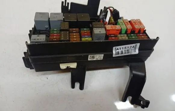 Mercedes-Benz R W251 Fuse box set A1645403072