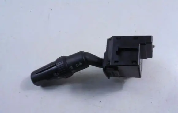 Mazda 3 I Wiper turn signal indicator stalk/switch 17D682