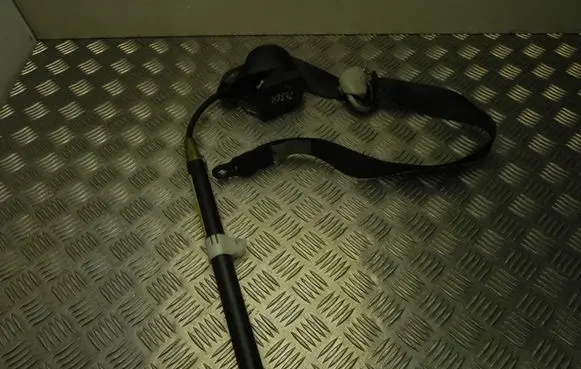 Ford Galaxy Front seatbelt 1M21611B09AA M3846